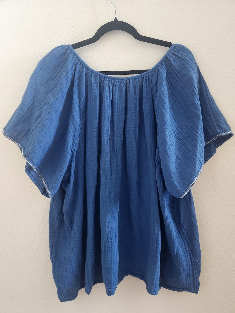 Old Navy Flutter-Sleeve Embroidered Swing Blouse - Picture 2 of 5